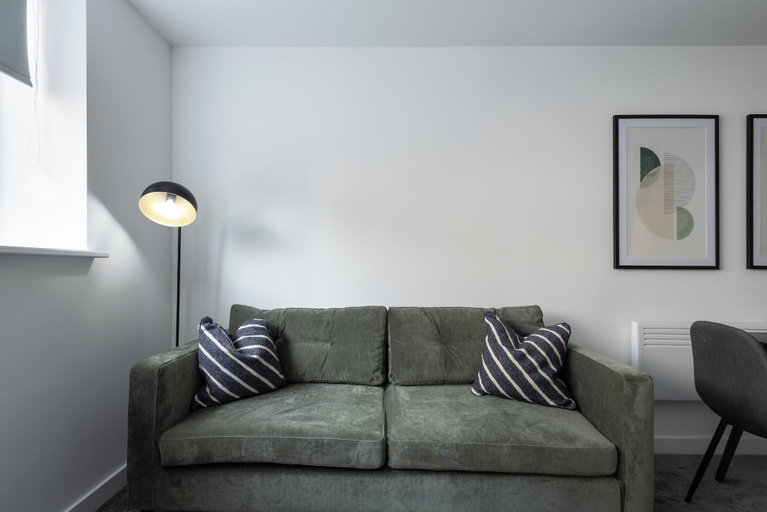 Living area 3, City Point Apartments by Guestz, Kingston upon Hull