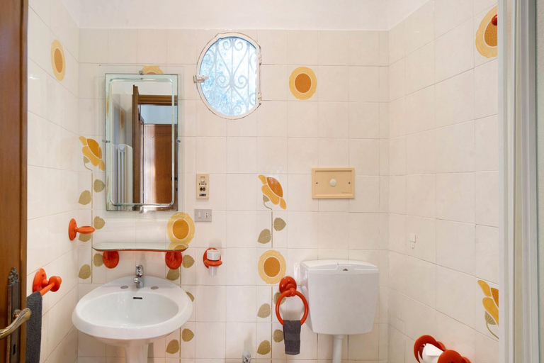 Bathroom 3, Villa In Collina Vista Mare, Imperia