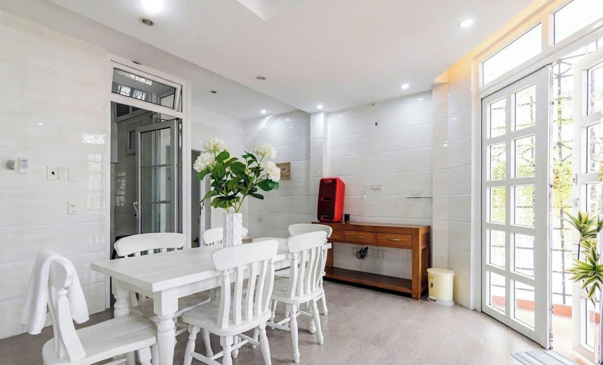 Dining, JIMDO HOME 30, District 1