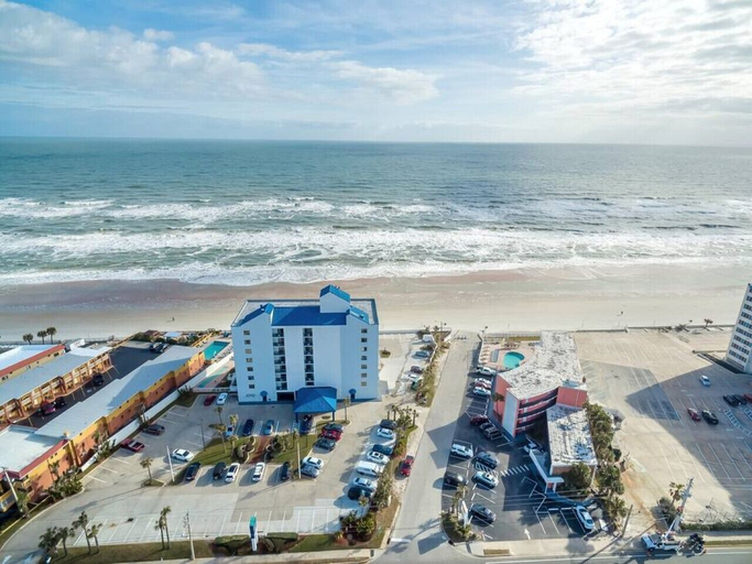 Interior 2, Three Oars Beach Surf Shack Pool, Oceanview, Game Room, Volusia
