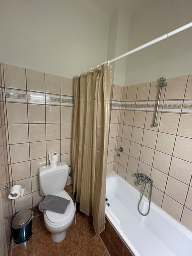 Bathroom 4, Grand Hotel Loutraki, Peloponnese