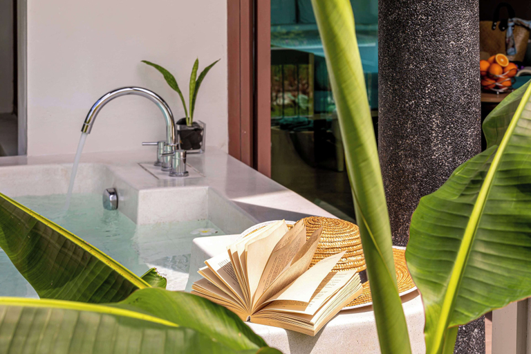 Bathroom 5, OUTRIGGER Khao Lak Beach Resort, Takua Pa