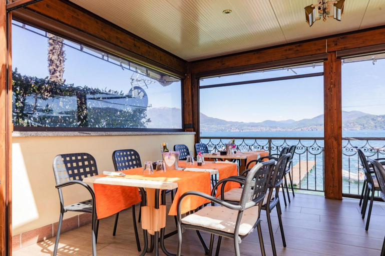Dining 5, Residence Casa & Vela With Private Beach, Oggebbio, Verbano-Cusio-Ossola