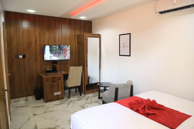 Room 5, Victoria Plus Hotel & Suites, Oshimili North