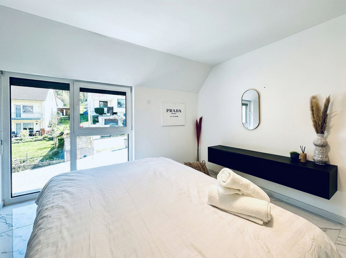 Room 2, Quiet Luxury 5BR Villa With Garden, Mödling