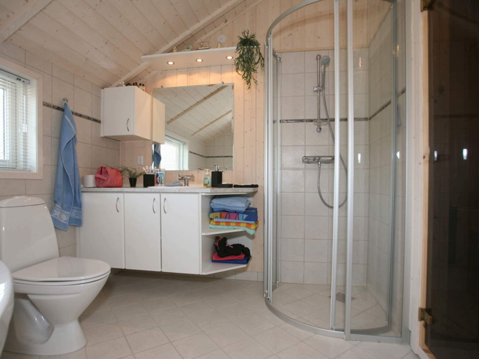 Bathroom 3, 5 Star Holiday Home in Vaeggerlose, Guldborgsund