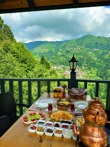 Outdoor dining, VARYA BUNGALOWS, Ardeşen