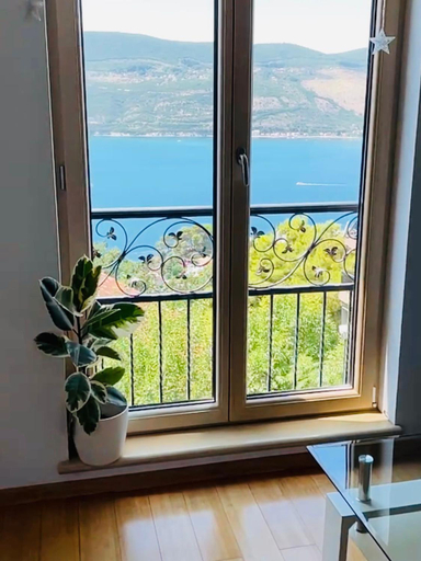 Others 4, Sunny Bay Apartments
