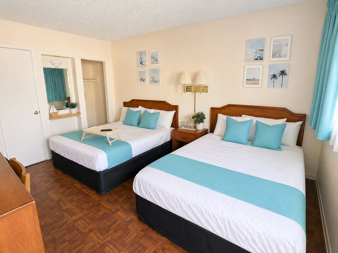 Bedroom 3, Mission Bay Motel, San Diego