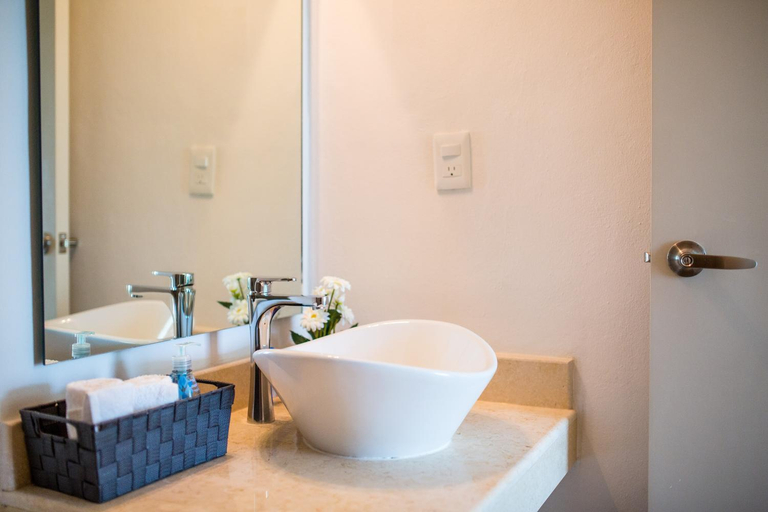 Bathroom 5, Magico s apartments, Cozumel