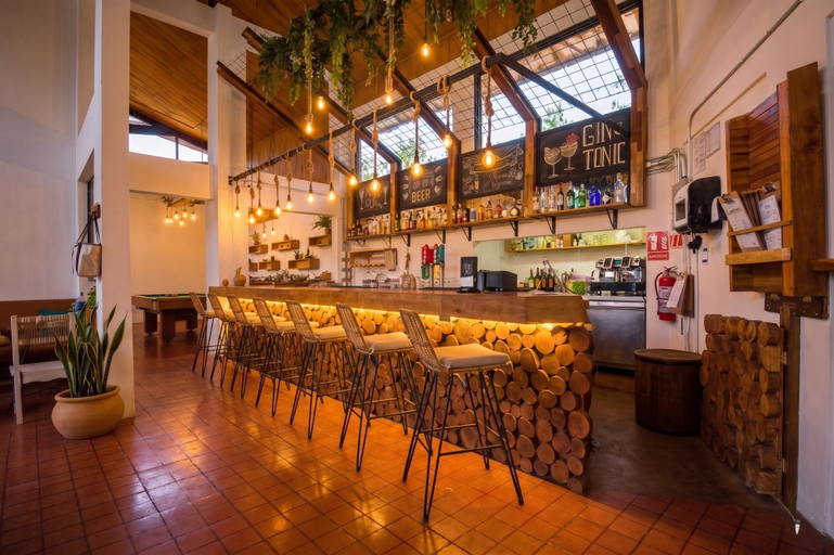 Food & Drinks 5, Off the Grid Monteverde, Puntarenas