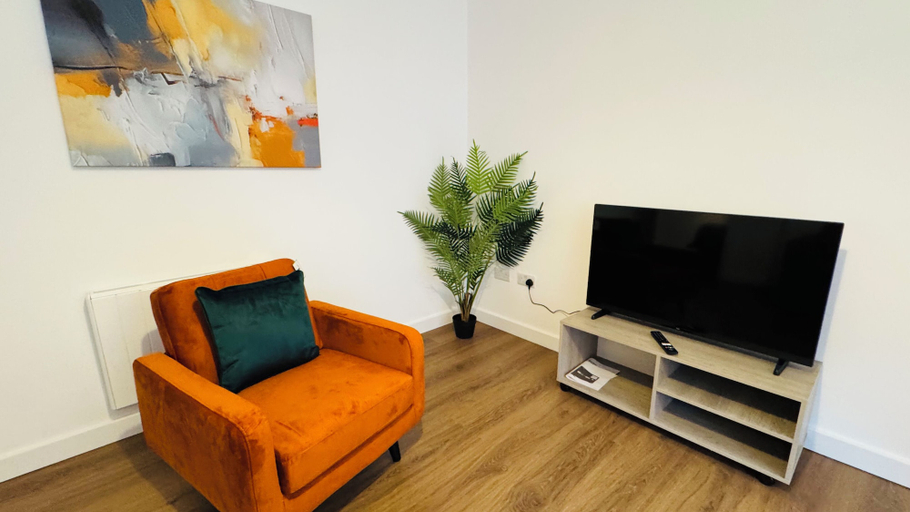 Living area 4, The Square Apartments Flat 5, Swindon