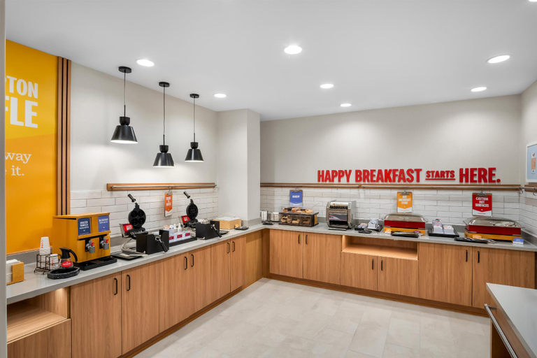 Food & Drinks 3, Hampton Inn by Hilton Addison Dallas, Dallas