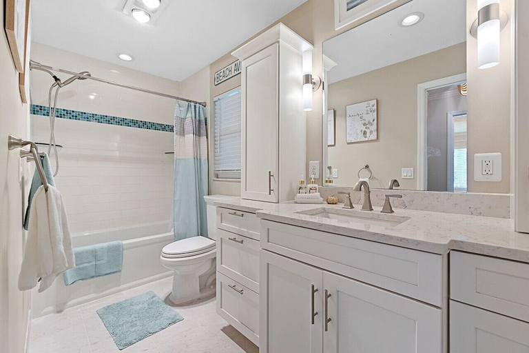 Bathroom 4, Dockside Serenity, Flagler