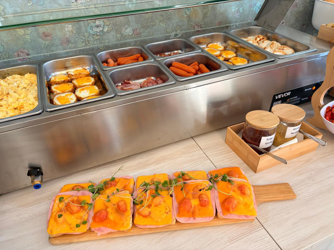 Food & Drinks 5, Hotel Evan u Hoffera with free parking, Topolcany