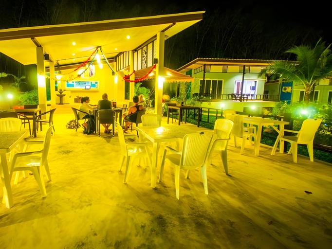 Food & Drinks 4, Chomphu Resort Khaolak, Takua Pa