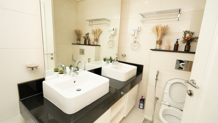 Bathroom 4, 2BR Apt Damac Capital Bay Business Bay, Dubai