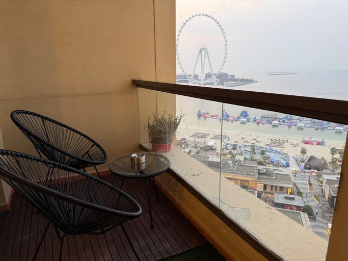 Property grounds 3, Aspin Holiday Homes, Dubai