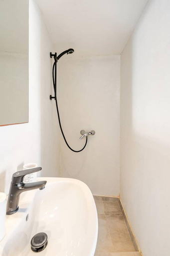 Bathroom 3, Euphoria Suites & Deluxe Studios, South Aegean