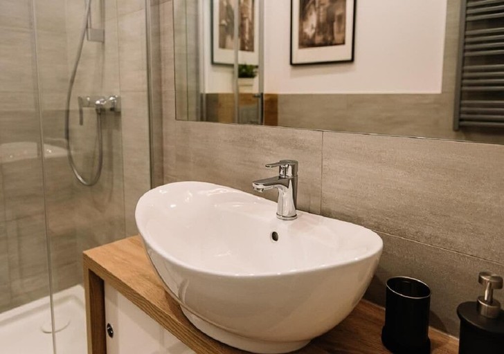 Bathroom 2, Memory Apartments, Kraków City