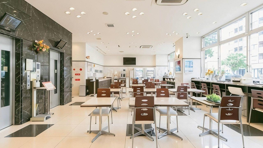 Food & Drinks 4, Toyoko Inn Toride-eki Higashi-guchi, Toride