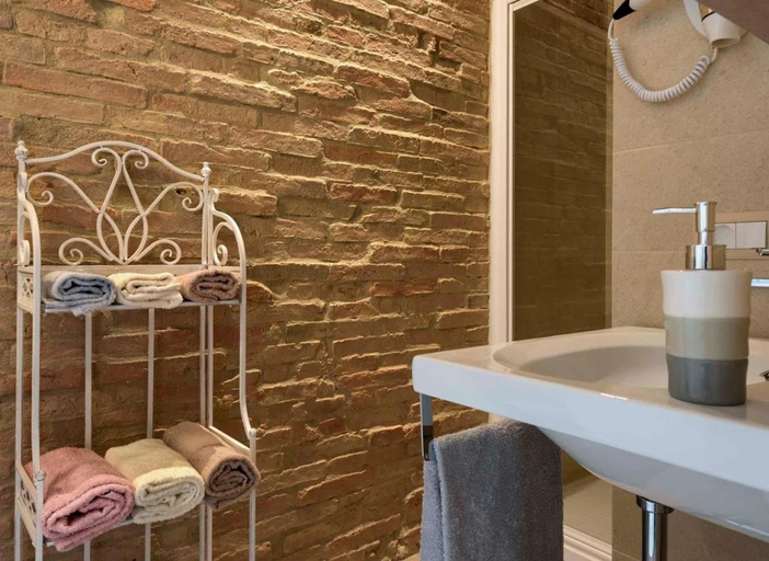 Bathroom 2, B&B Olmo, Rimini