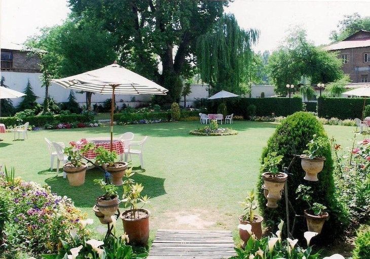 Others 4, Hotel Meridien, Srinagar