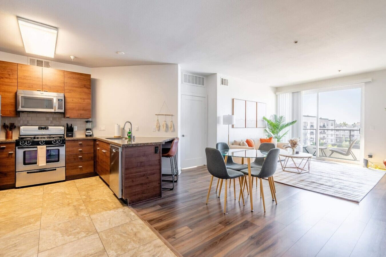 Interior 3, Sleek Marina Den, Central, Gym, Pool, King Bed, Los Angeles