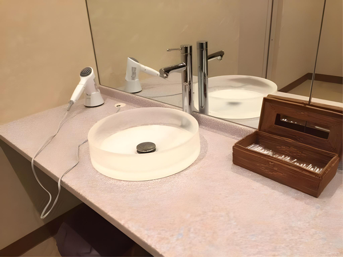 Bathroom 3, Ohta Grand Hotel, Ōta