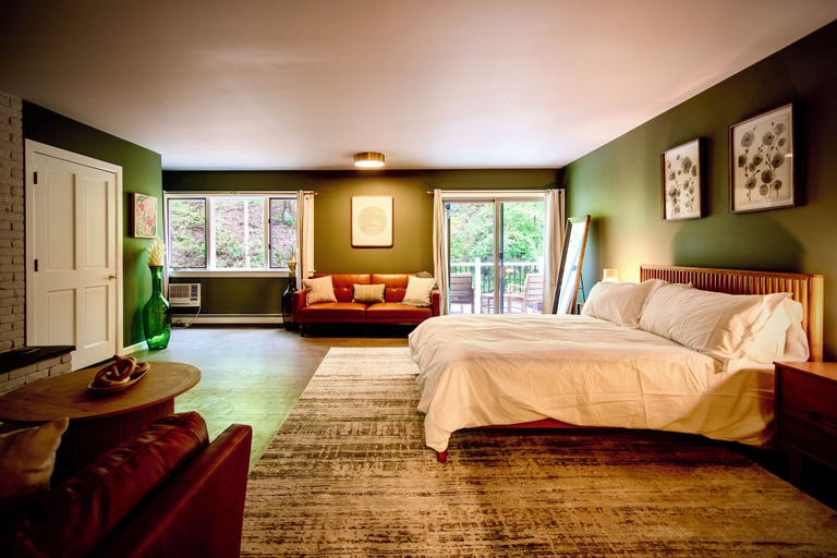 Bedroom 2, The Harlow House, Dutchess