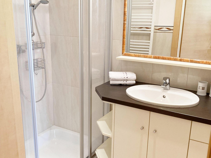 Bathroom 3, Chalet in Mittersill near Ski Lift, Zell am See
