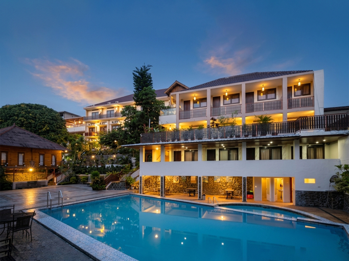 Exterior & Views 3, Spencer Green Hotel, Malang
