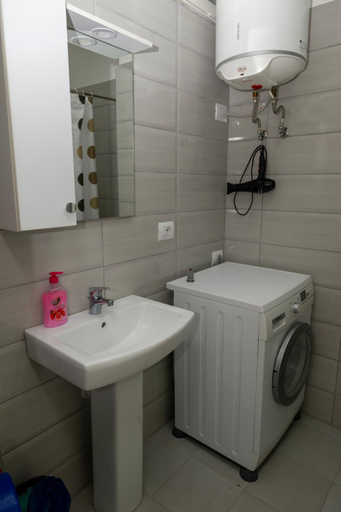 Bathroom 3, Sea Apartment, Lezhës