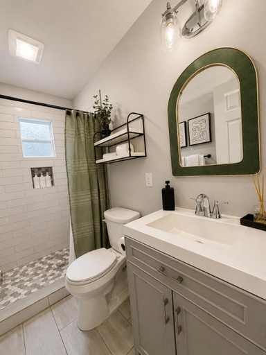 Bathroom 2, Private modern guesthouse, near La Cantera/Medical Center, Bexar