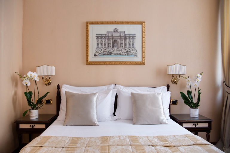 Bedroom 5, Hotel Cecil, Rome