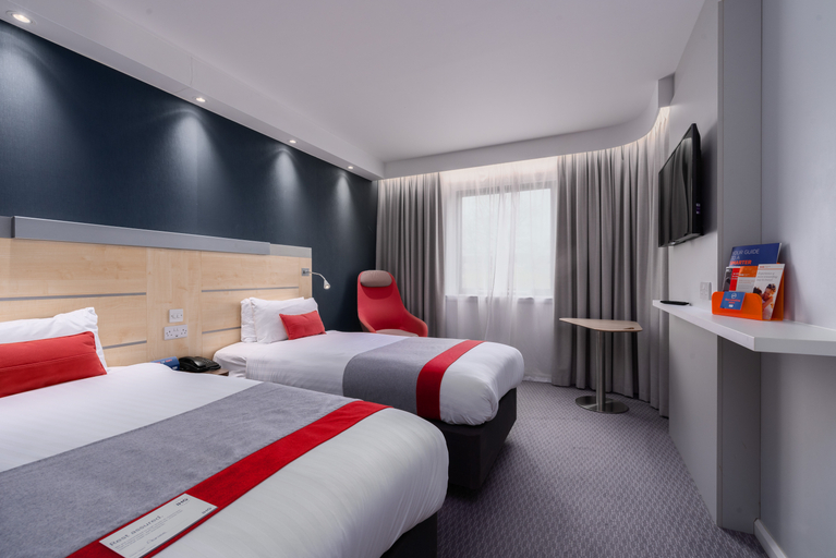 Bedroom 5, Holiday Inn Express BURNLEY M65, JCT.10 by IHG, Lancashire
