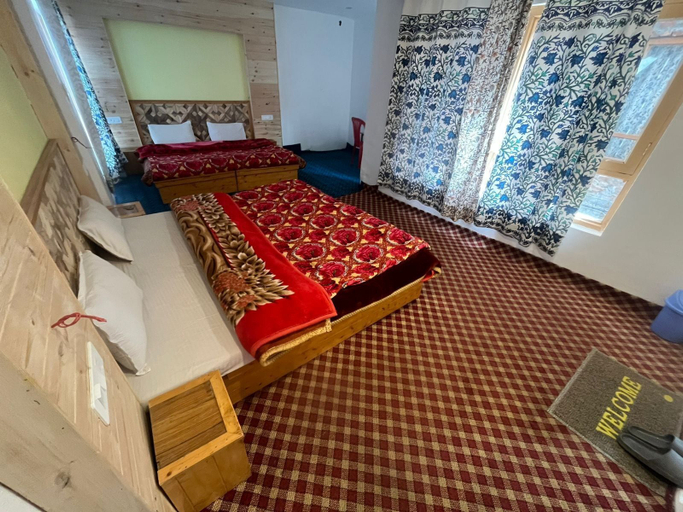Bedroom 3, Jahangir Cottage Pahalgam, Anantnag
