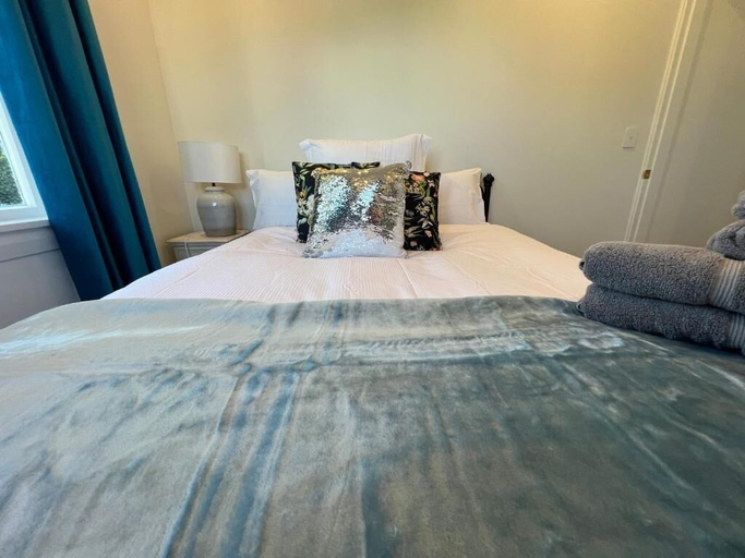 Room 3, Pinot Villas, South Wairarapa