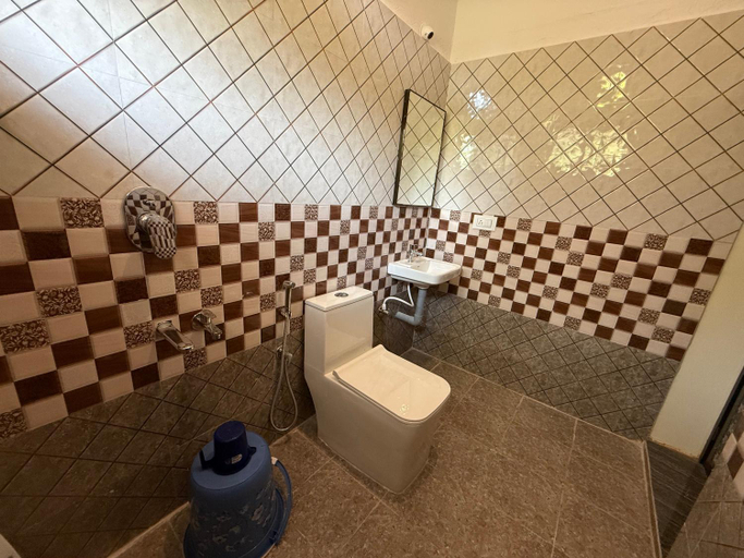 Bathroom 3, Madhuvana Homestay coorg, Kodagu