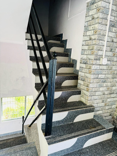 Others 5, Sharma Home stay, Mandi