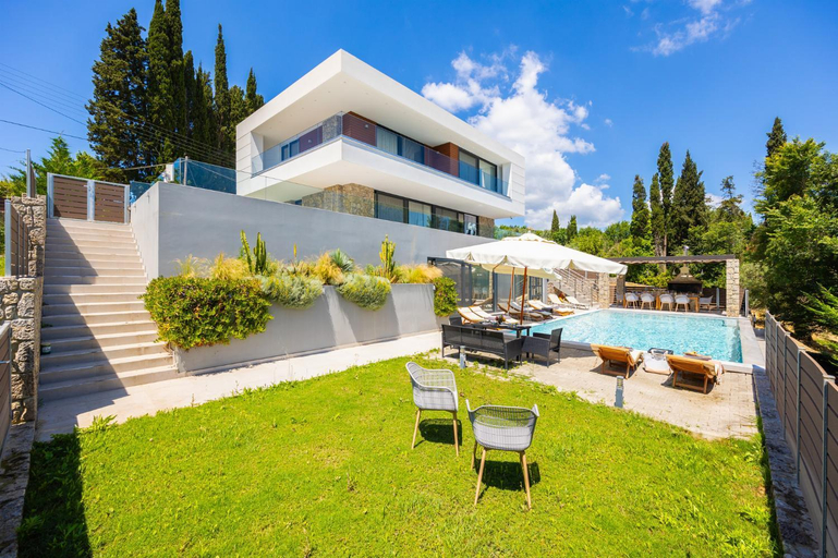 Facilities 2, Villa Seren, Ionian Islands