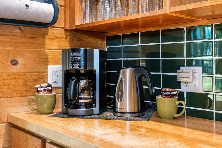 Interior 3, Pine Acres 4 Bedroom Home by NW Comfy Cabins by RedAwning, Chelan