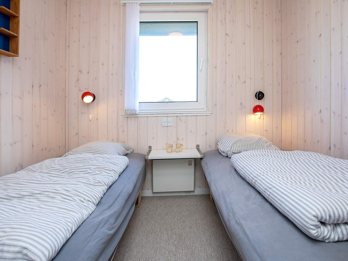 Bedroom 2, 4 Star Holiday Home in Lemvig, Lemvig