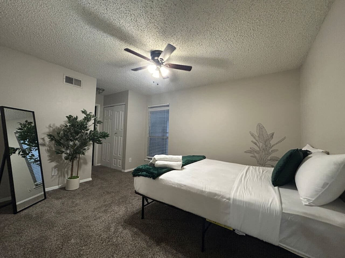 Interior 2, Modern&beautiful,pool,a+ Location,longstaydiscount, Grayson