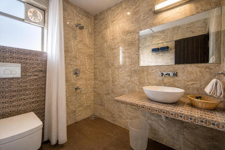 Bathroom, Arotel Rooms & Suites, North Goa