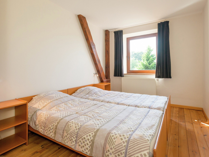 Bedroom 4, Modern Cottage With Private Garden in Waimes, Liège