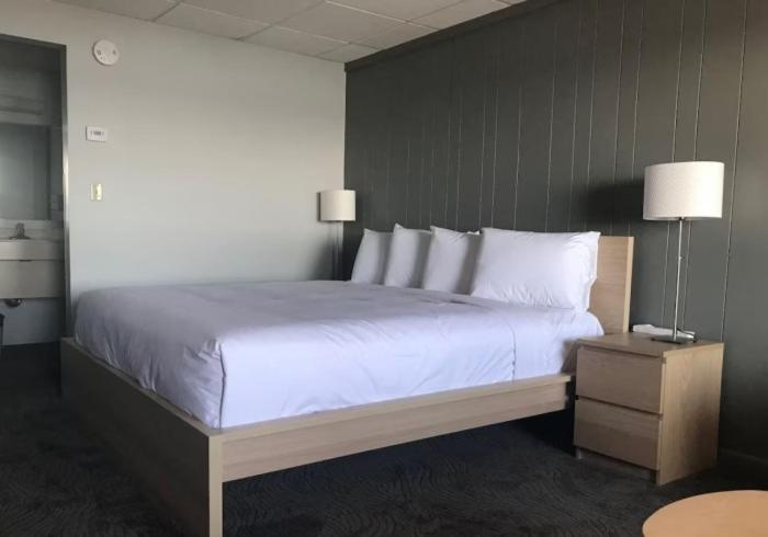Bedroom 3, The Harbor Inn, Cook