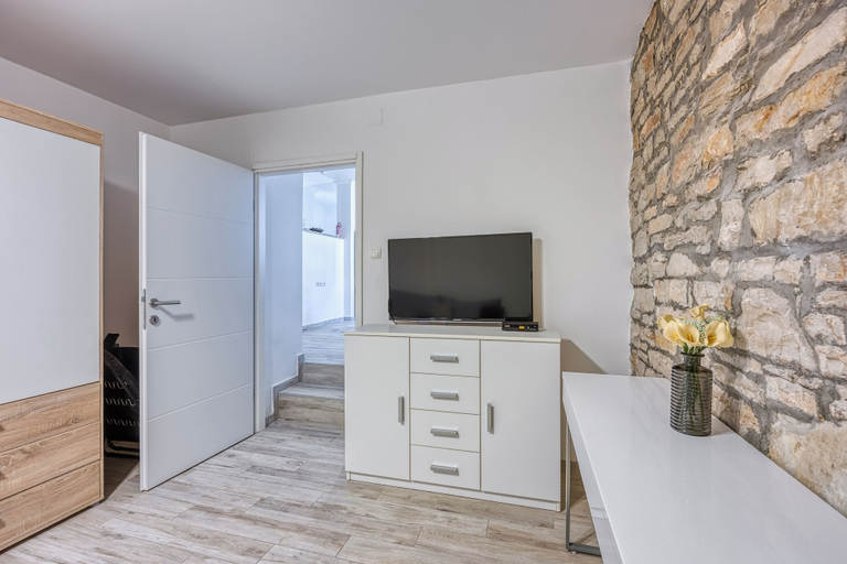 Interior 4, Apartment Alice close to Pula centre, Pula
