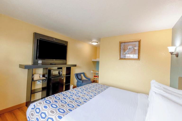 Room 4, Aurelia Oceanside, San Diego