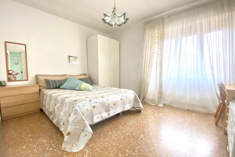 Bedroom 3, SUNSET COLOSSEO BED & BREAKFAST, Rome